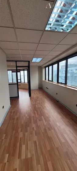 Oficina En Cochrane, Barrio Puerto A Pasos Plaza Sotomayor