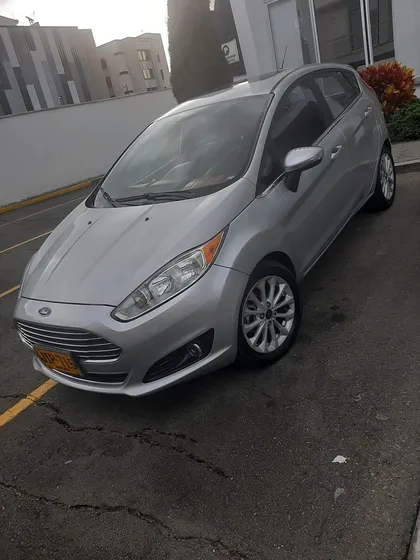 Ford Fiesta 1.6 Hatchback Titanium