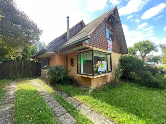 Casa En Venta De 4 Dorm 4 Baños En Osorno
