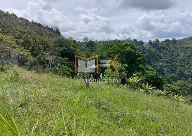 Excelente Terreno En Venta Con Casa , Entrada Principal Los Alpes ,los Teques, Altos Mirandinos Negociable