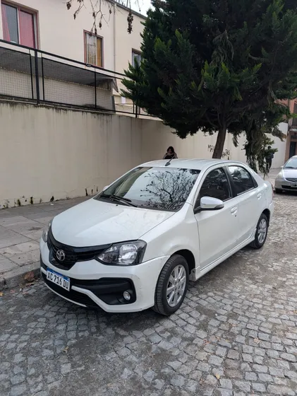 Toyota Etios 1.5 Sedan Xls