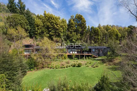 Casa Contemporánea En Lago Calafquén