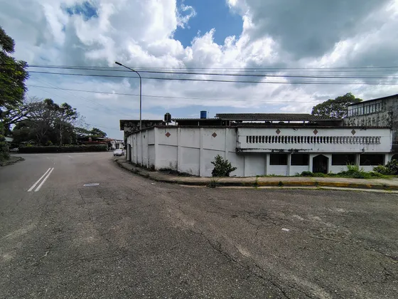 Casa En Venta Barrio Sucre Parte Alta / Ym