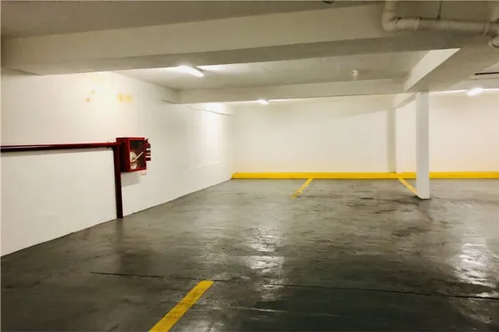 Cochera A Estrenar En Plaza Irlanda Oportunidad