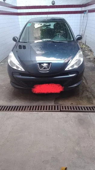 Peugeot 207 1.4 Sedan Allure 75cv
