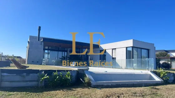Casa En Venta San Sebastian