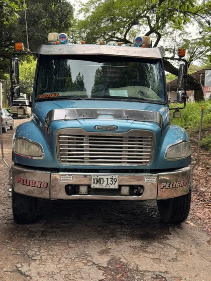 Carrotanque Freightliner Modelo 2009 Tanque En Acero