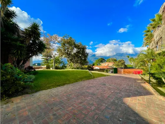 Se Vende Casa En Cerro Verde 2030m² + 3090m² 