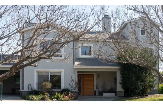 Venta Casa En Country La Bahía.