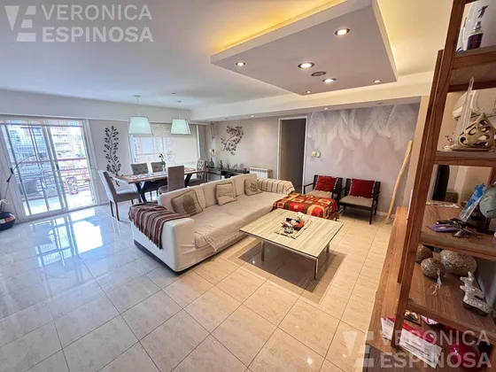 Departamento En Venta Cinco Ambientes Morón Sur Cochera  Baulera