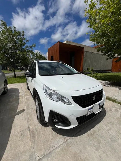 Peugeot 2008 1.6 Allure Am20