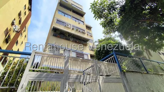 En Venta Apartamento En Bello Monte. Cod Flex: 25-17460