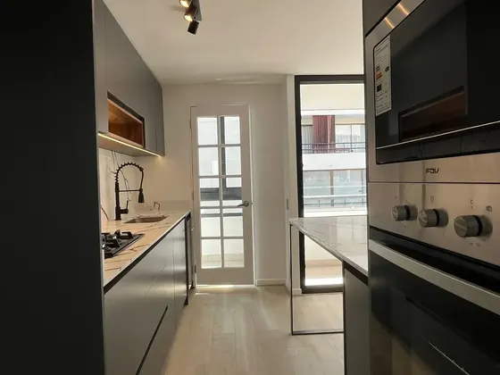 Vendo Depto Remodelado 3d 3b 1e 1bd, Los Acantos, Vitacura
