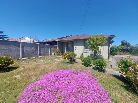 Casa Con Estupendo Potencial