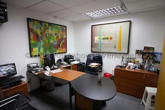 Casa En Venta, Los Palos Grandes Mls #25-2483 Sc
