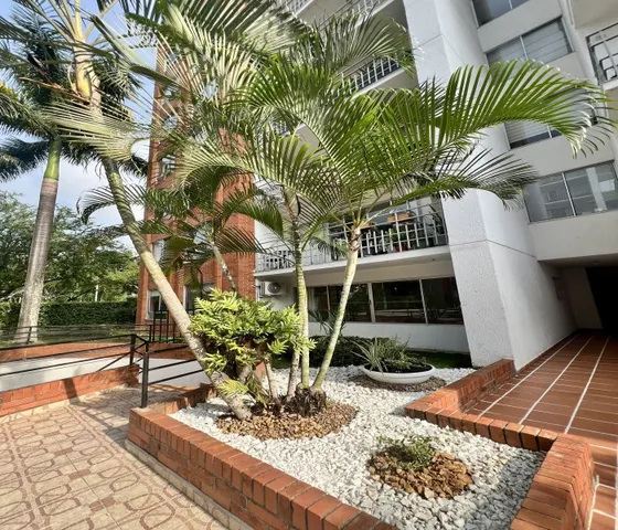 Venta Apartamento Esquinero En Primer Piso, Cali, Sur Central, La Hacienda