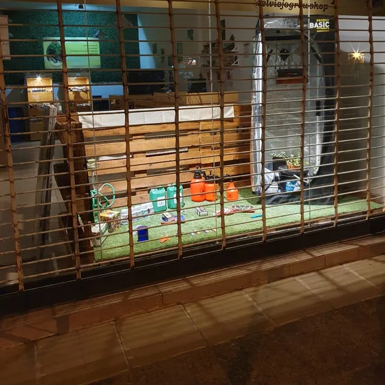 Oportunidad Única. !! Fondo De Comercio En Venta, De Reconocido Grow Shop En Neuquén Capital