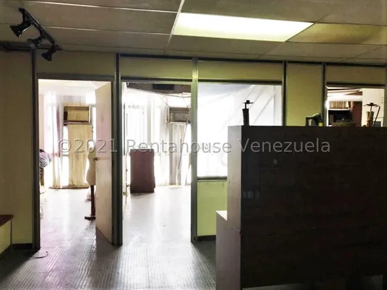 Alquiler De Local En Varios Piso Av Urdaneta 