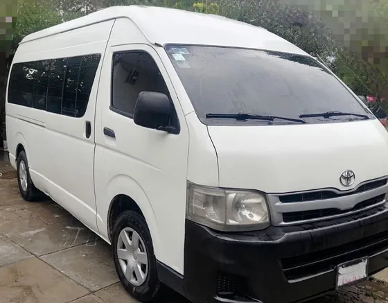 Toyota Hiace 2.7 Van Super Larga Mt