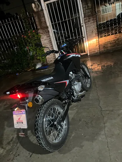 Garantía Honda/papeles Al Día/ Permuto Por Tornado 250
