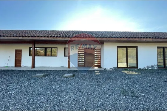 Casa En Venta, Hacienda Zapallar De Curicó.