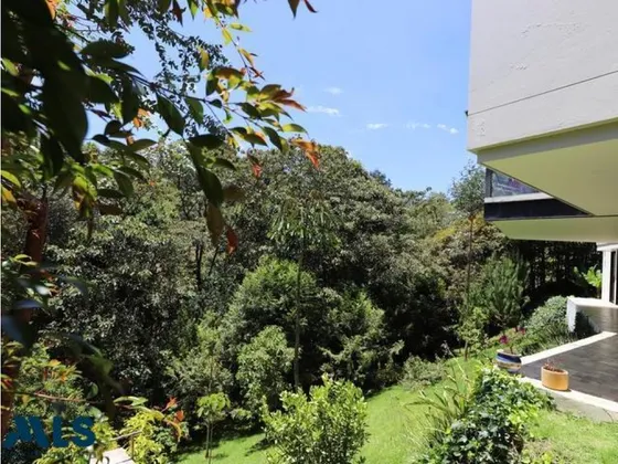Exclusiva Casa En Variante Al Aeropuerto(mls#242959)