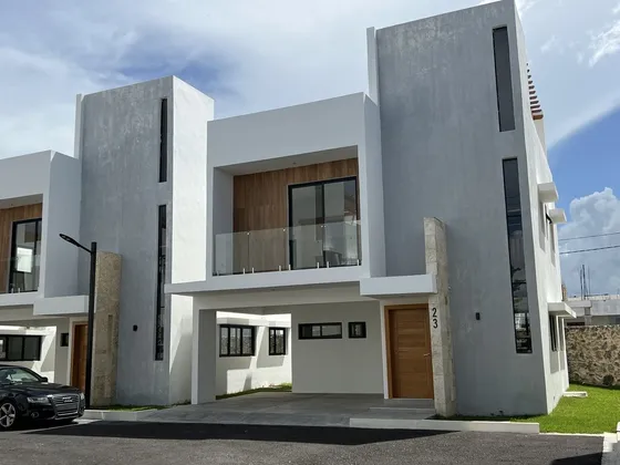 Casa En Venta Lista A Estrenar En Punta Cana Con Club De Playa Rosa Marina