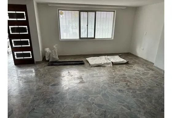 Arriendo Casa En Simon Bolivar Muy Amplia