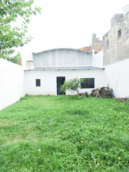 Galpón Con Vivienda Financiado - República Del Líbano 532