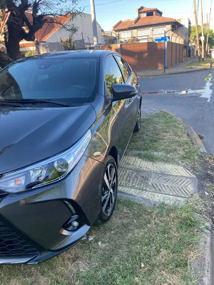Toyota Yaris 1.5 107cv Xls Pack Cvt Sedan