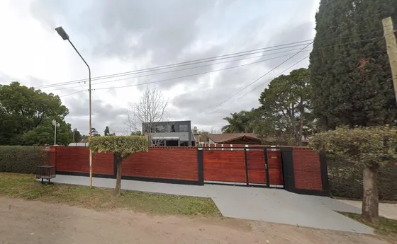 Casa Quinta (salón De Eventos) 1100 M² Cub S/ Lote 3.528 M² - Villa Luzuriaga