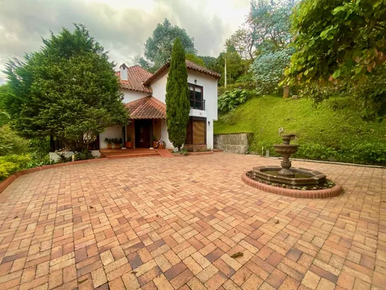 Casa En Venta En Envigado Loma Del Escobero