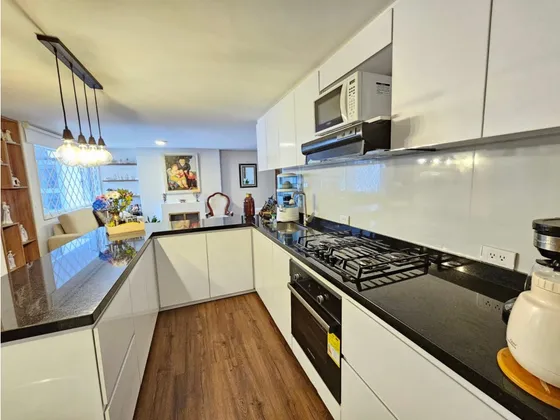 Apartamento Primer Piso En Venta En Santa Barbara, Usaquén