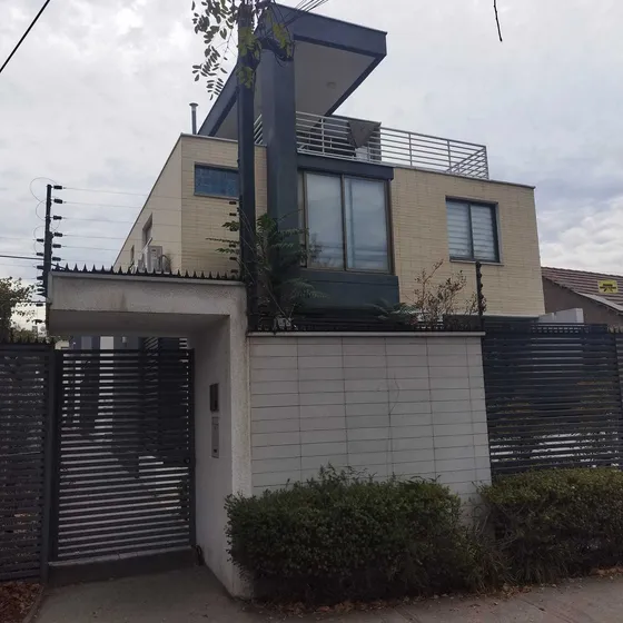 Casa 3 Pisos Ñuñoa 3dorm 3baños 2est (99592)