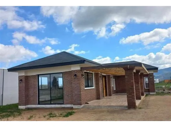 Vivabien Propiedades Vende Casa En El Mejor Entorno De La Li