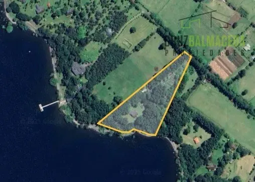 Casa En Venta De 6 Dorm. En Lago Ranco