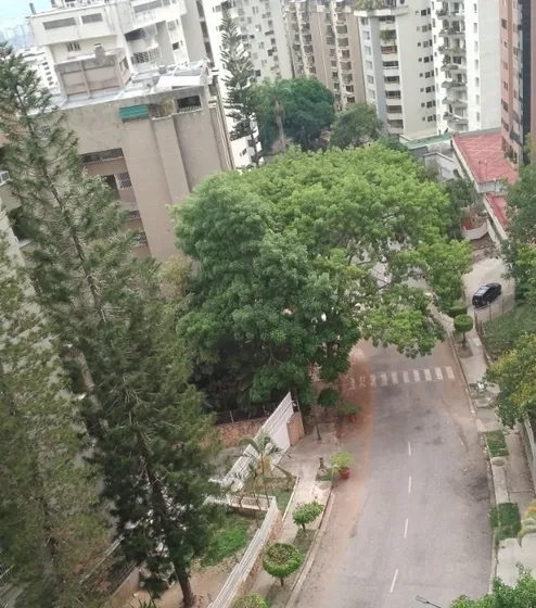 Se Alquila Cómoda Habitación Amoblada En La Urbanización Terrazas Del Ávila. Az