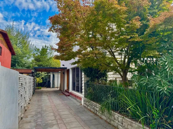 Hermosa Casa 4d 2b 165 M² En Candelaria Goyenechea, Vitacura