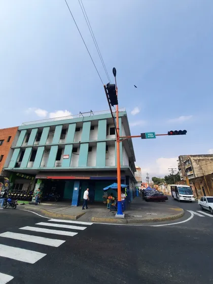 Yannet Inmuebles Vende Edificio Mas Local En Av Las Ferias