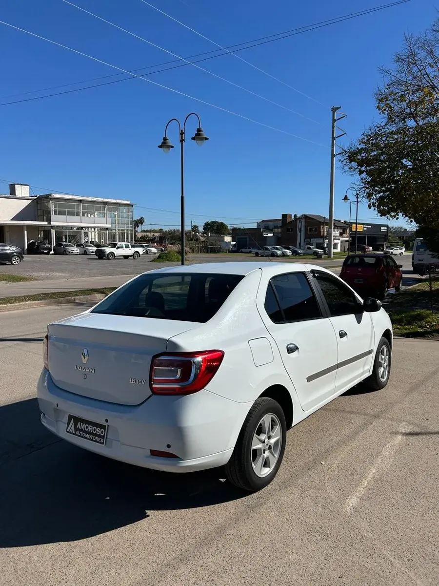 Renault Logan 1.6 Privilege 105cv565885098494545924