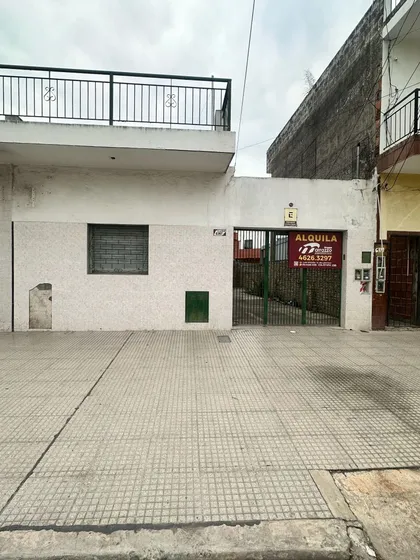 Casa En Alquiler En Gregorio De Laferrere