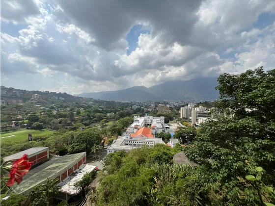 Se Vende Apto 267m² 4h+s/3b+s/2p Las Mesetas De Santa Rosa De Lima