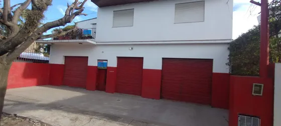 Casa En Venta En Burzaco