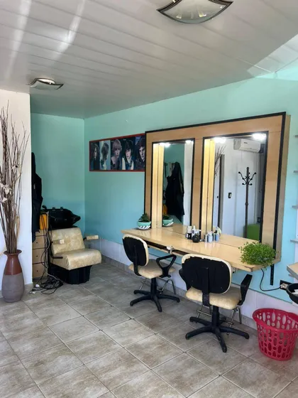 Venta Fondo De Comercio Peluqueria Villa Parque Sicardi 