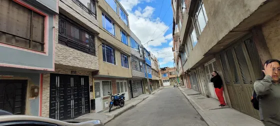 Aparta Estudio En El Barrio Las Margaritas 