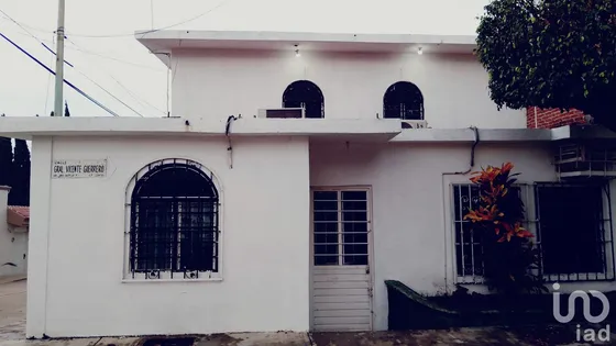 Venta Casa 3 Ambientes José Castillo Tielemans