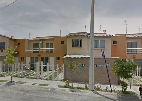 Bonita Casa En Hacienda Piedras Negras 149