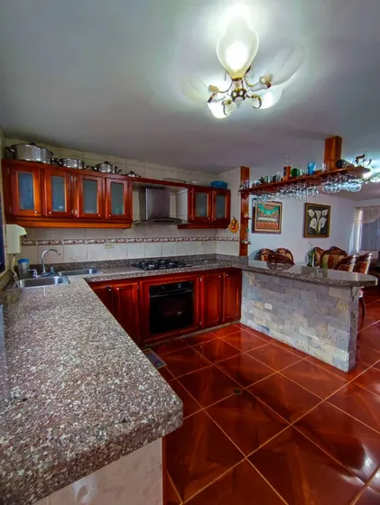 Casa En Alquiler Amoblado - La Castellana