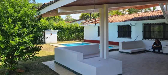 Espectacular Casa En Jardin De Potrerito