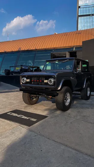 Ford Bronco 1975 5.0 Coyote